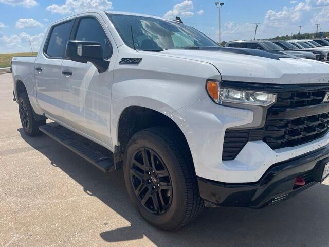 2023 Chevrolet Silverado 1500 LT Trail Boss — photo 1 of 13