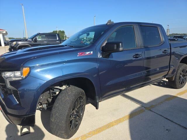 2022 Chevrolet Silverado 1500 LT Trail Boss — photo 1 of 26