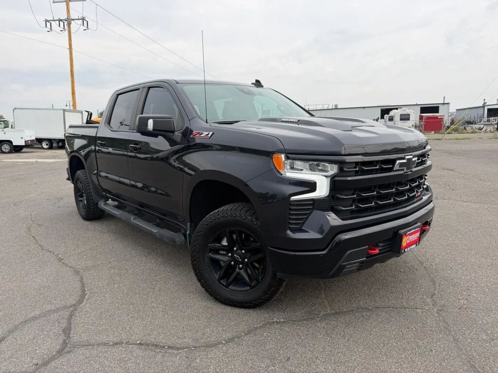 2022 Chevrolet Silverado 1500 LT Trail Boss — photo 1 of 49