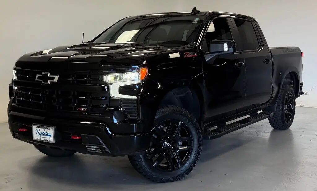 2022 Chevrolet Silverado 1500 LT Trail Boss — photo 1 of 13