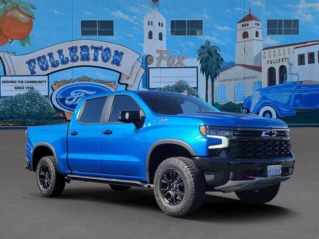 2022 Chevrolet Silverado 1500 ZR2 — photo 1 of 8
