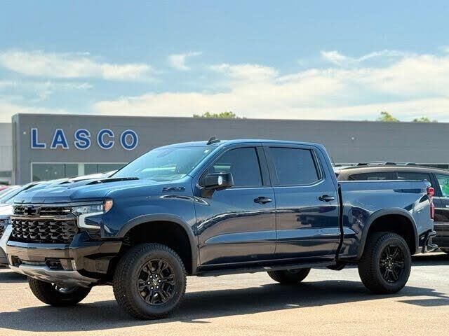 2022 Chevrolet Silverado 1500 ZR2 — photo 1 of 14