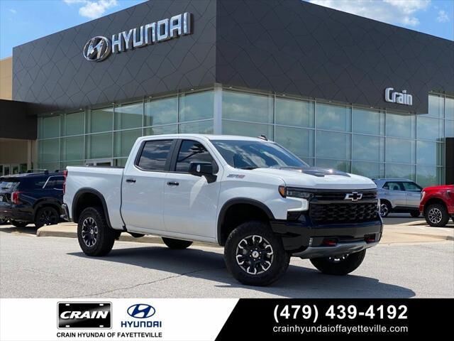 2023 Chevrolet Silverado 1500 ZR2 — photo 1 of 39
