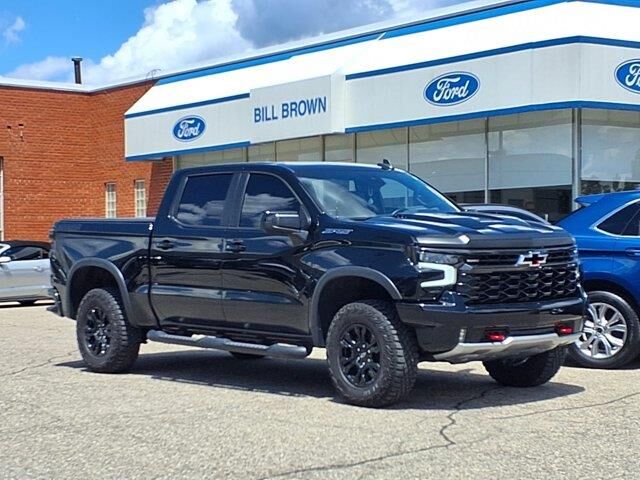 2023 Chevrolet Silverado 1500 ZR2 — photo 1 of 13