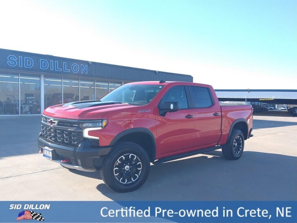 2023 Chevrolet Silverado 1500 ZR2 — photo 1 of 1