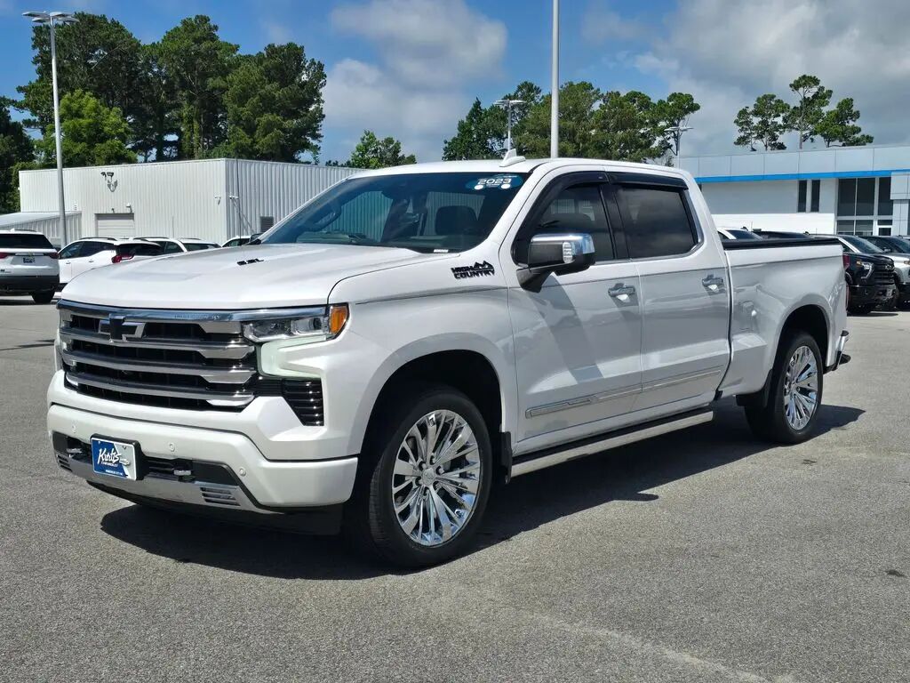 2023 Chevrolet Silverado 1500 High Country — photo 1 of 13