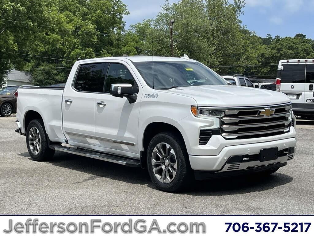 2022 Chevrolet Silverado 1500 High Country — photo 1 of 1