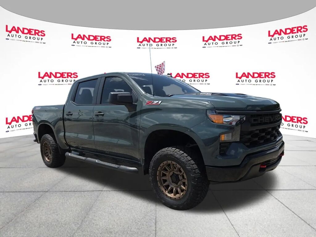 2025 Chevrolet Silverado 1500 Custom Trail Boss — photo 1 of 13