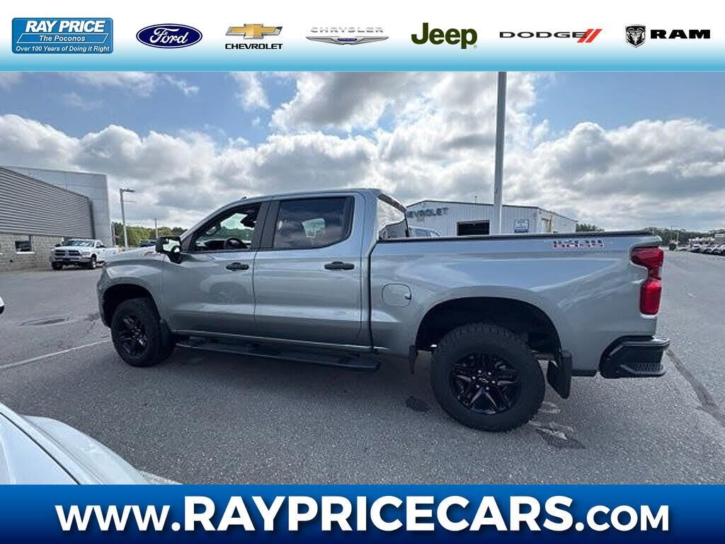 2025 Chevrolet Silverado 1500 Custom Trail Boss — photo 1 of 13