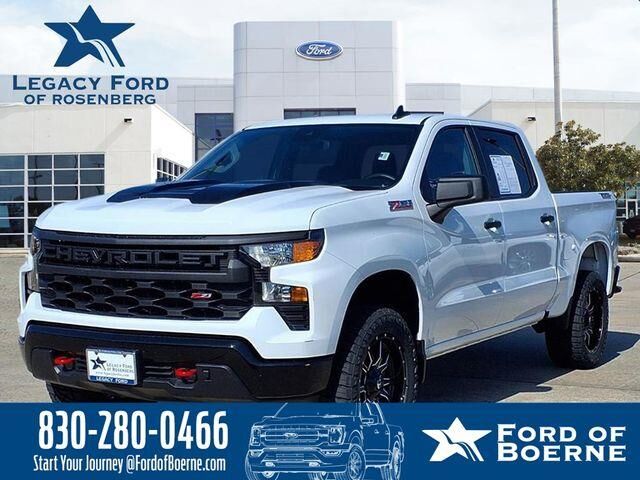 2025 Chevrolet Silverado 1500 Custom Trail Boss — photo 1 of 13
