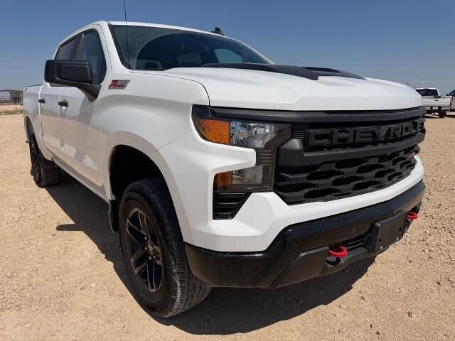 2025 Chevrolet Silverado 1500 Custom Trail Boss — photo 1 of 26