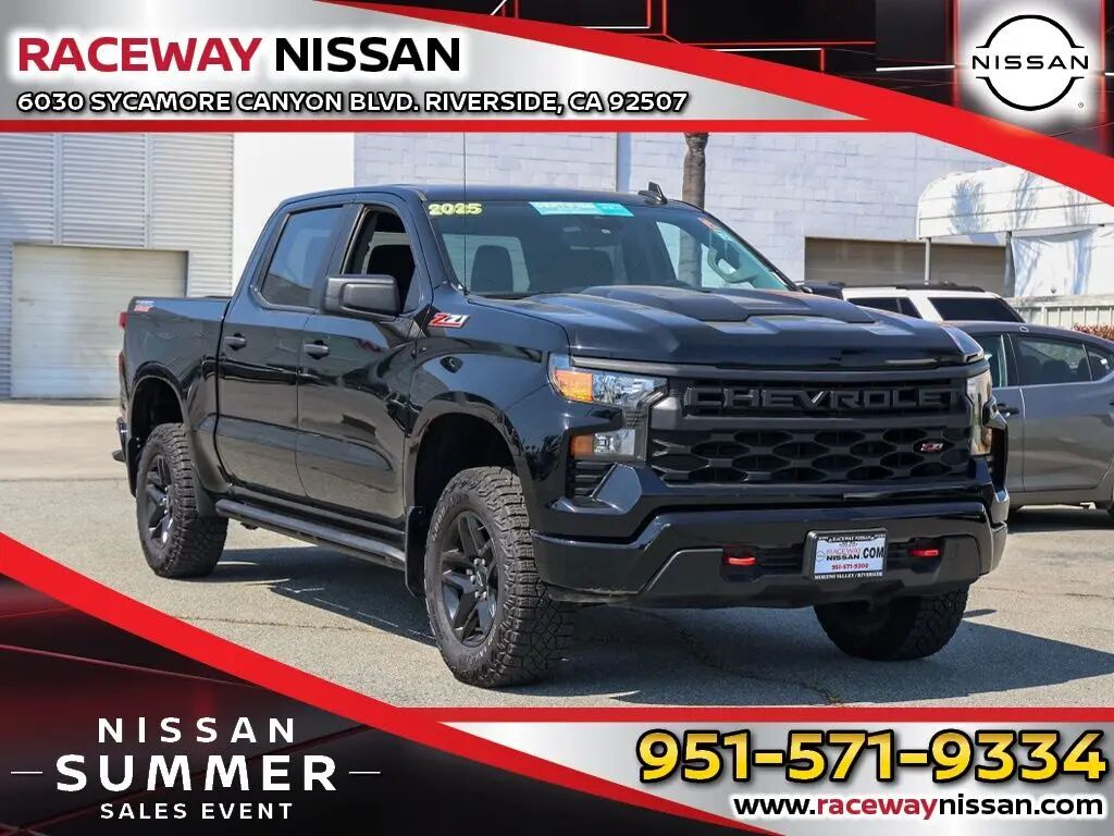 2025 Chevrolet Silverado 1500 Custom Trail Boss — photo 1 of 9