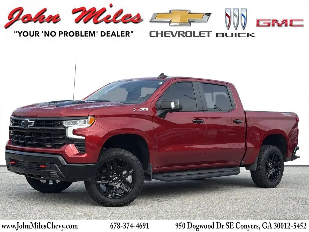 2025 Chevrolet Silverado 1500 LT Trail Boss — photo 1 of 12