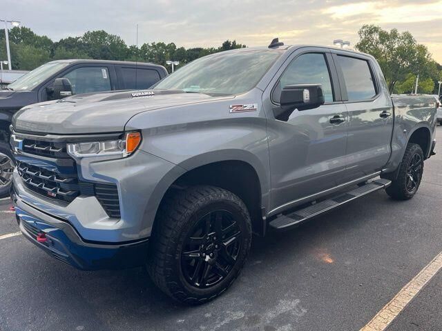 2025 Chevrolet Silverado 1500 LT Trail Boss — photo 1 of 26