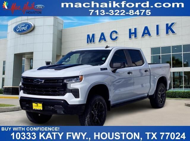 2025 Chevrolet Silverado 1500 LT Trail Boss — photo 1 of 21