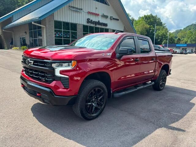 2025 Chevrolet Silverado 1500 LT Trail Boss — photo 1 of 13