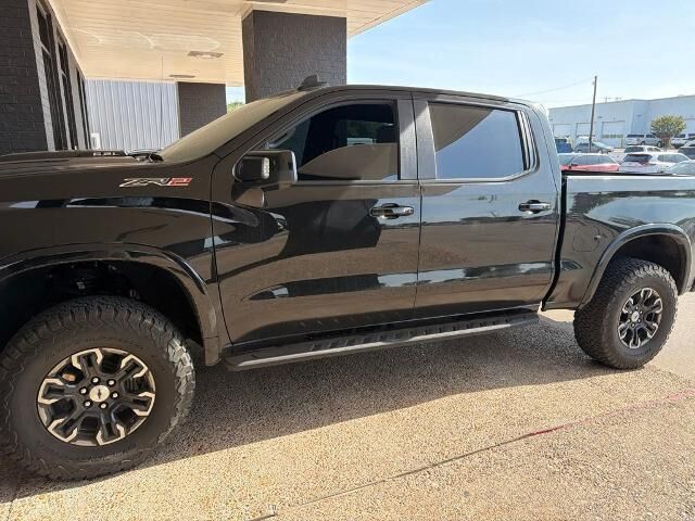 2025 Chevrolet Silverado 1500 ZR2 — photo 1 of 26