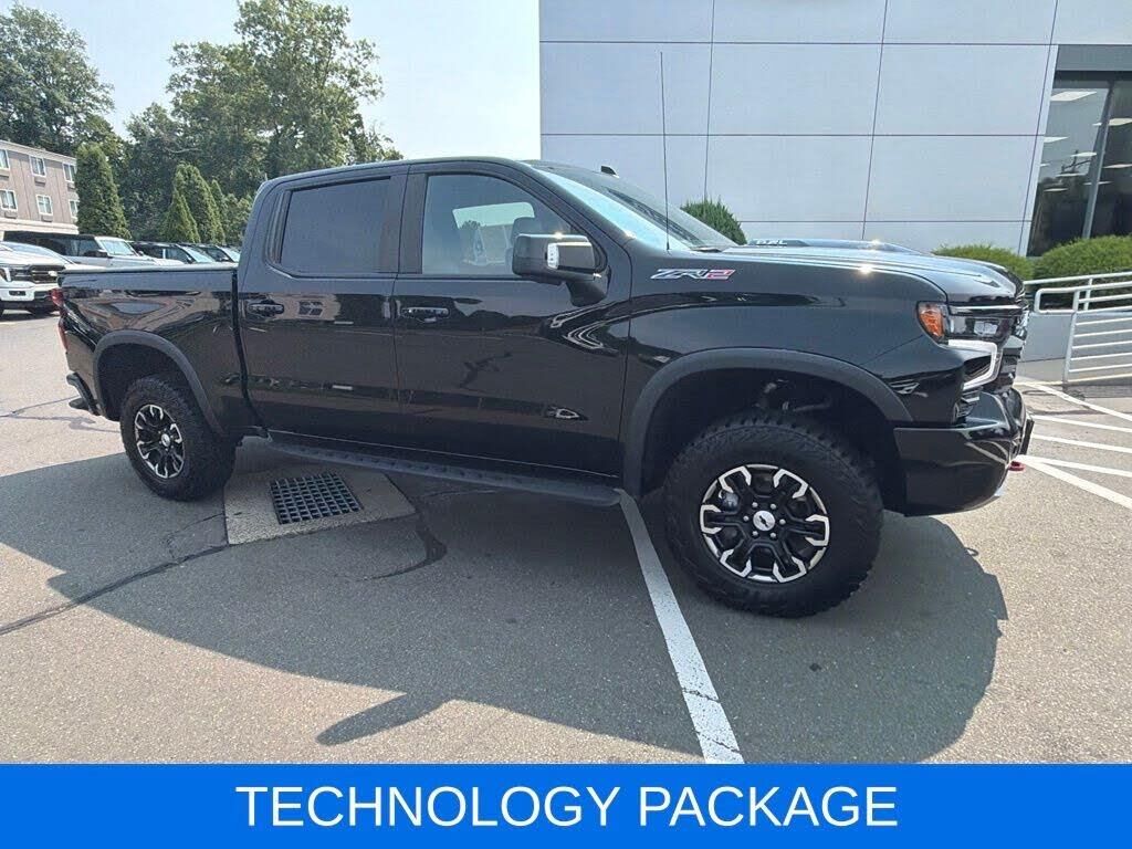 2025 Chevrolet Silverado 1500 ZR2 — photo 1 of 2