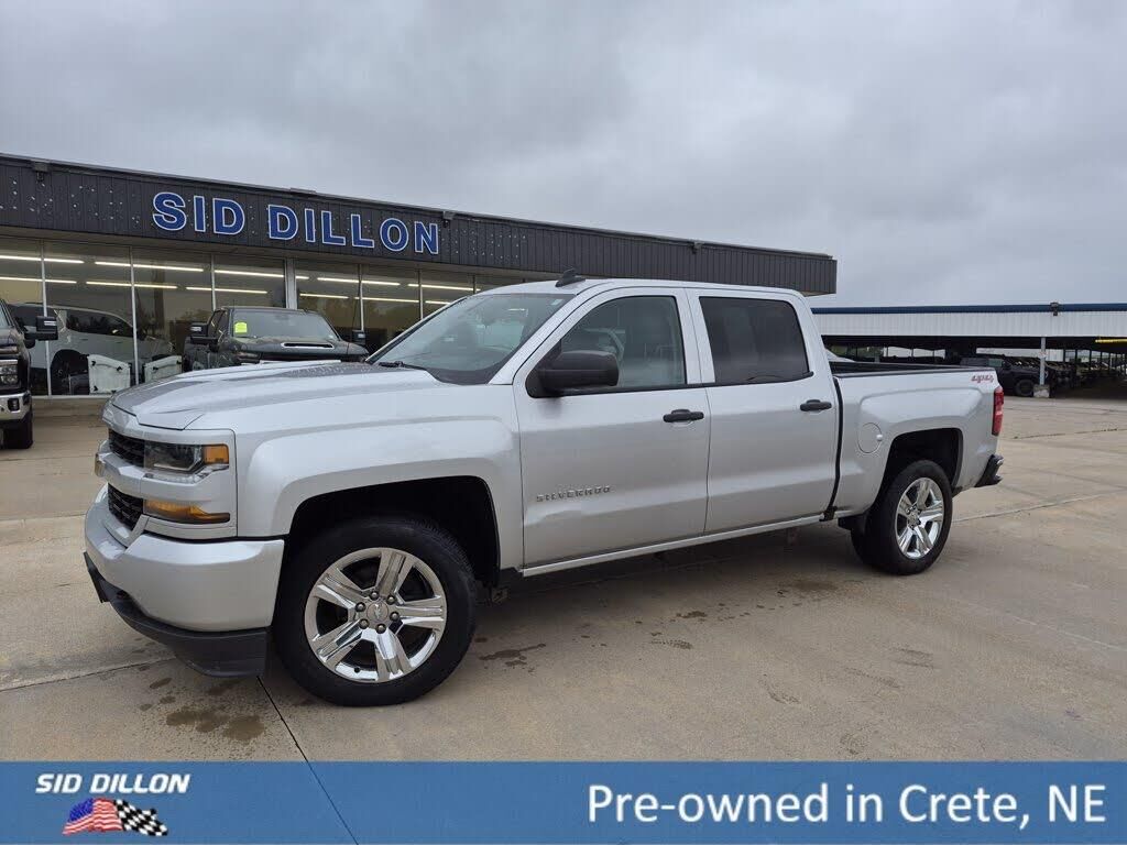 2018 Chevrolet Silverado 1500 Custom — photo 1 of 1