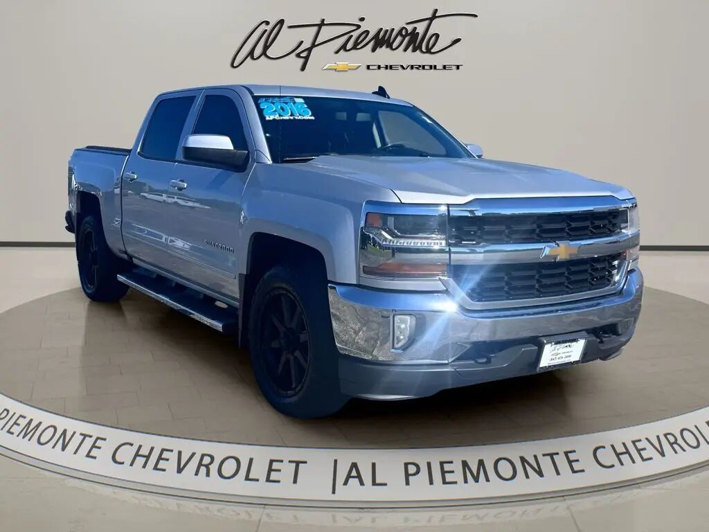 2016 Chevrolet Silverado 1500 LT — photo 1 of 9