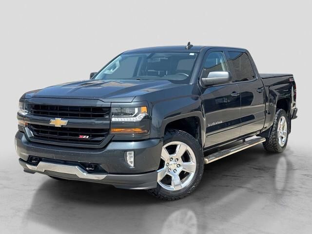 2017 Chevrolet Silverado 1500 LT — photo 1 of 13