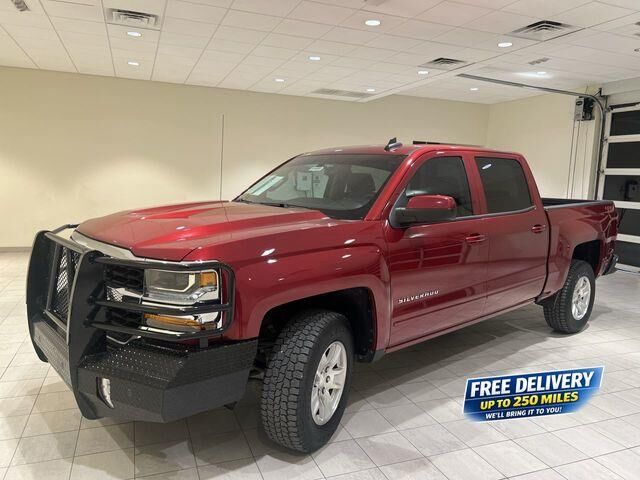 2018 Chevrolet Silverado 1500 LT — photo 1 of 39