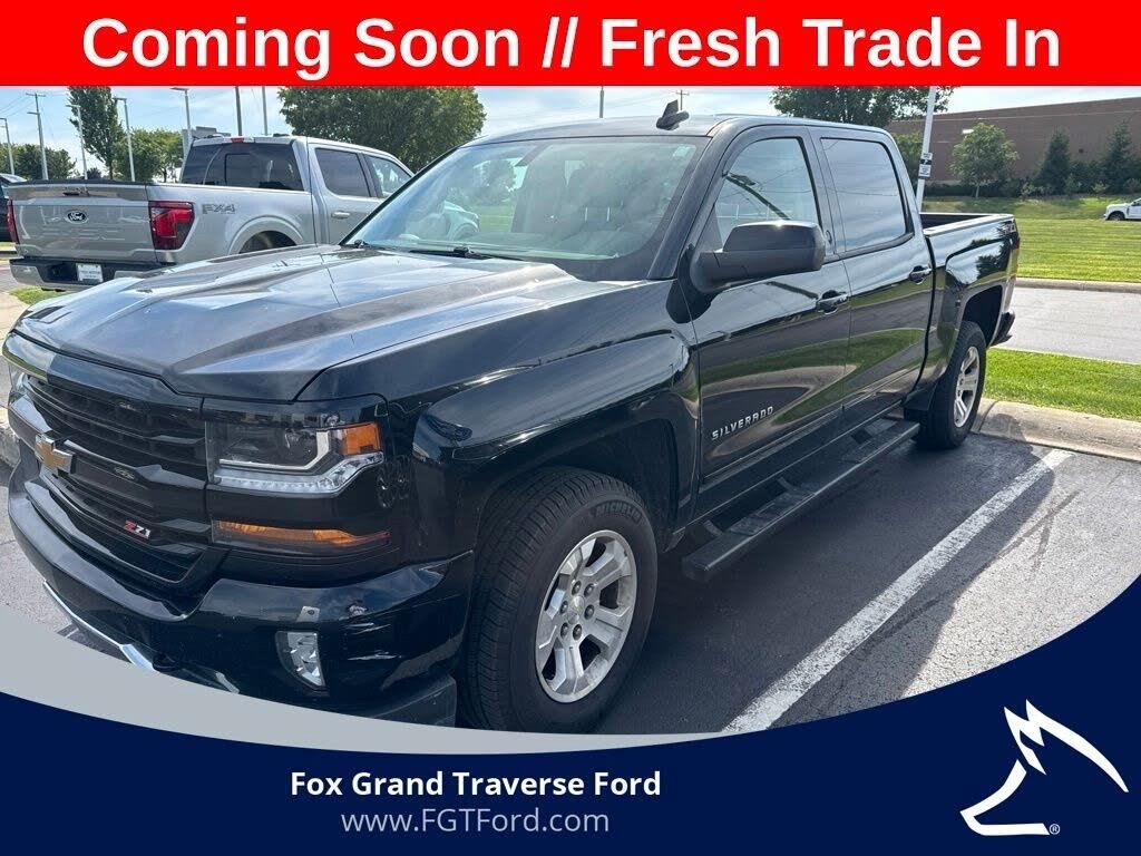 2018 Chevrolet Silverado 1500 LT — photo 1 of 3