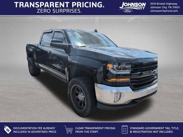 2017 Chevrolet Silverado 1500 LT — photo 1 of 9