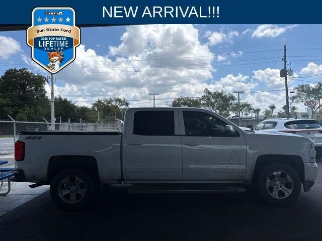 2016 Chevrolet Silverado 1500 LT — photo 1 of 8