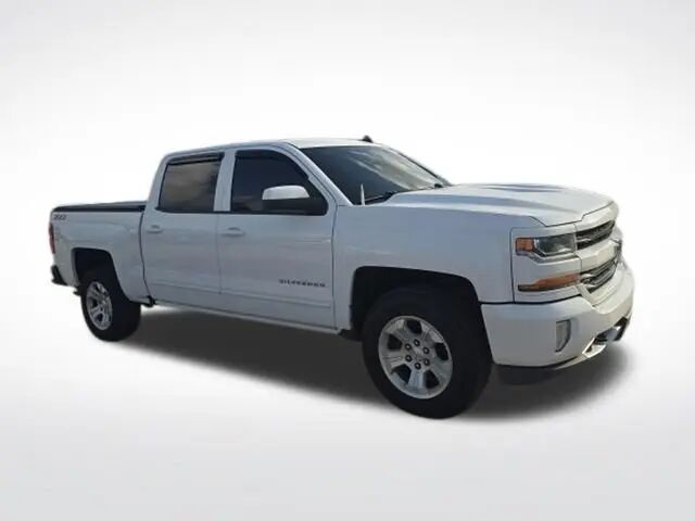 2018 Chevrolet Silverado 1500 LT — photo 1 of 26