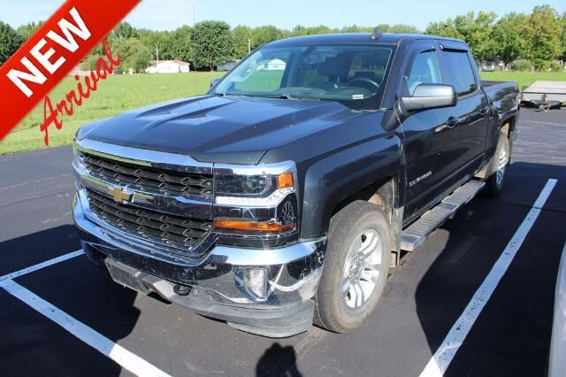 2018 Chevrolet Silverado 1500 LT — photo 1 of 12