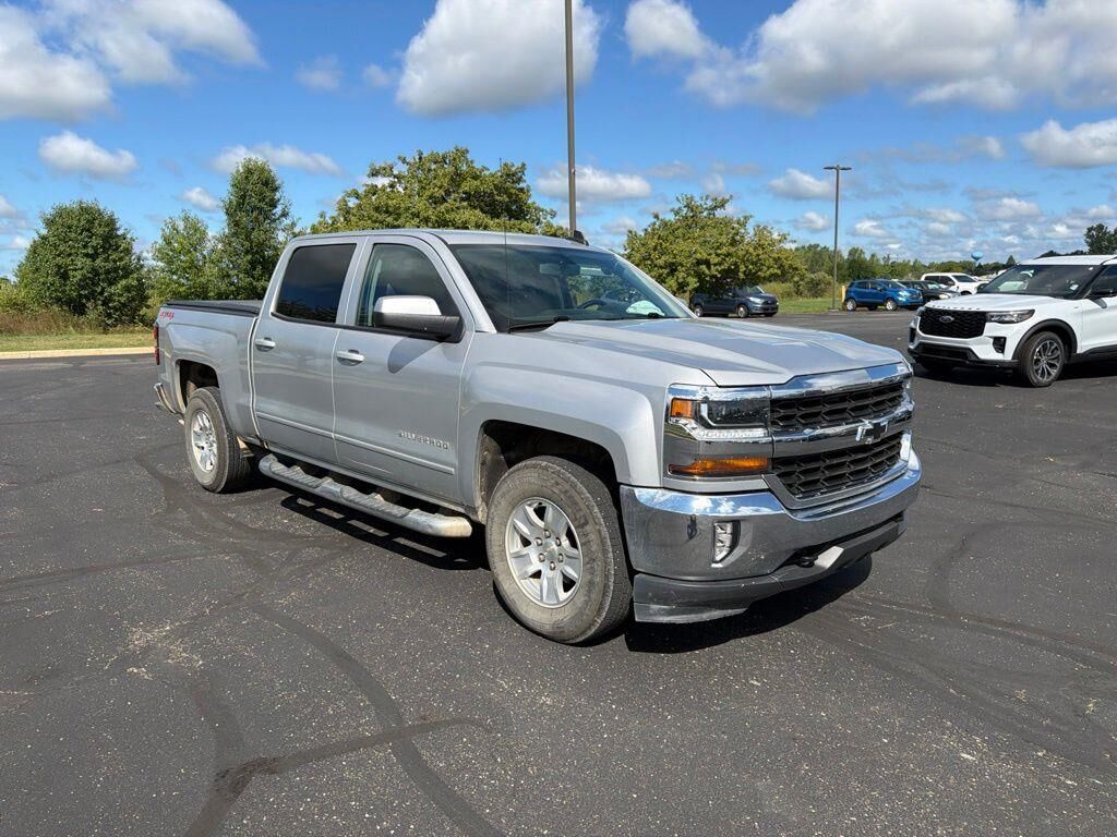 2018 Chevrolet Silverado 1500 LT — photo 1 of 1