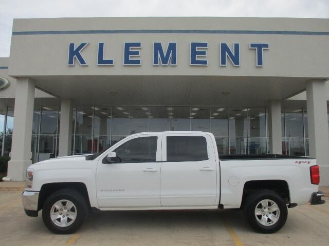 2017 Chevrolet Silverado 1500 LT — photo 1 of 13