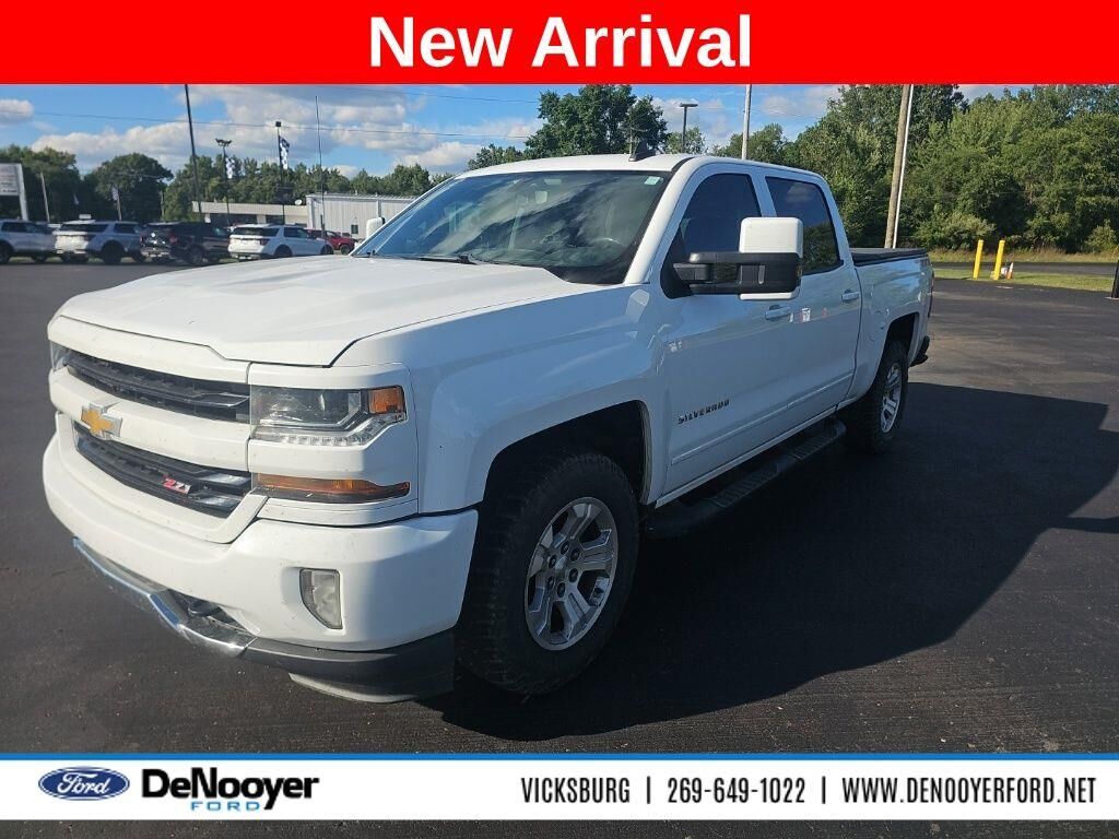 2018 Chevrolet Silverado 1500 LT — photo 1 of 1