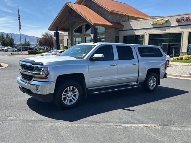 2017 Chevrolet Silverado 1500 LT — photo 1 of 5
