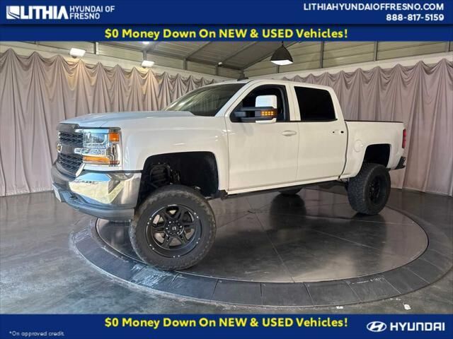 2018 Chevrolet Silverado 1500 LT — photo 1 of 13