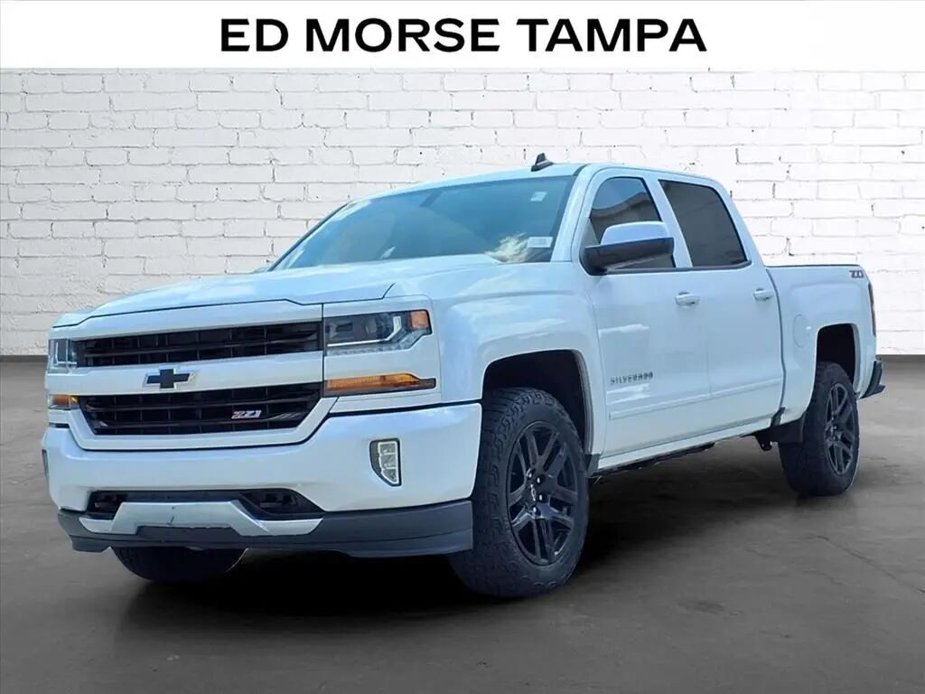 2018 Chevrolet Silverado 1500 LT — photo 1 of 32