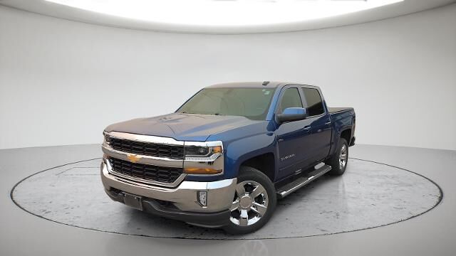 2018 Chevrolet Silverado 1500 LT — photo 1 of 39