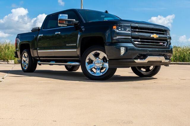2017 Chevrolet Silverado 1500 LTZ — photo 1 of 11