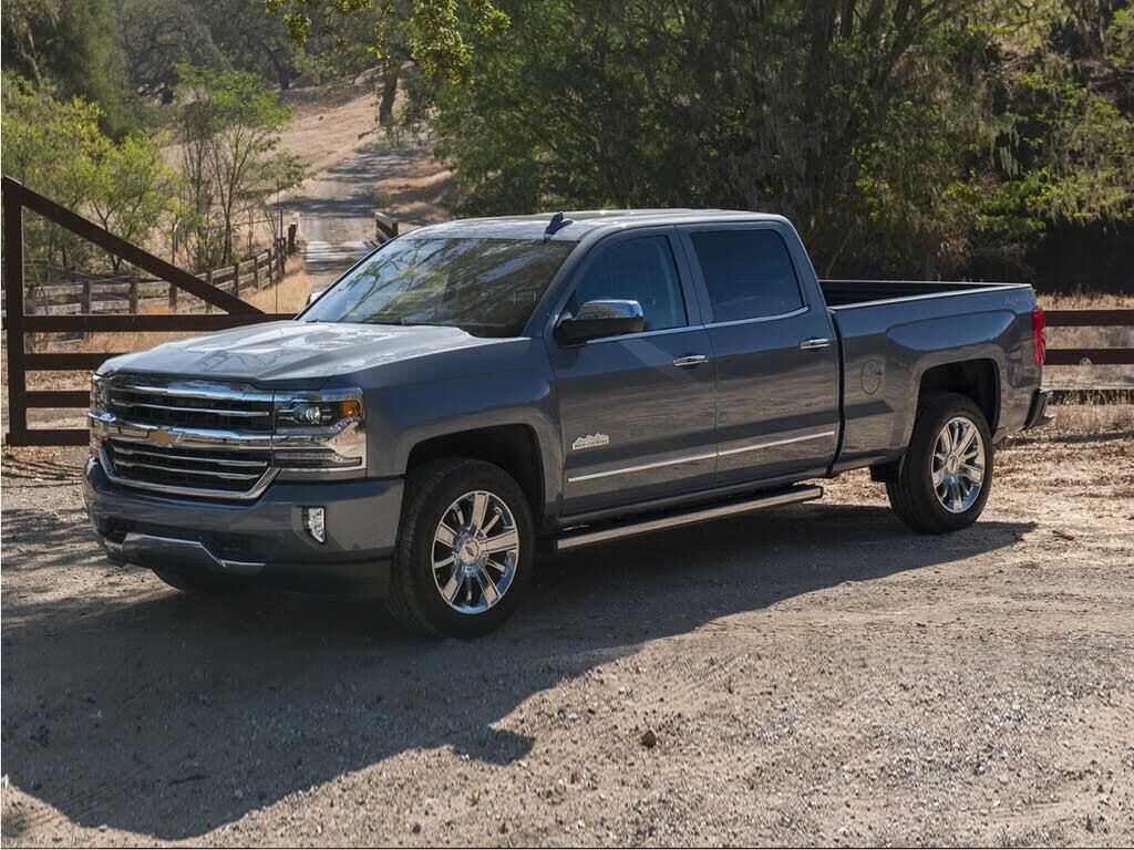 2017 Chevrolet Silverado 1500 High Country — photo 1 of 1