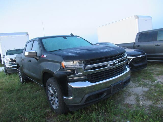 2021 Chevrolet Silverado 1500 LT — photo 1 of 4
