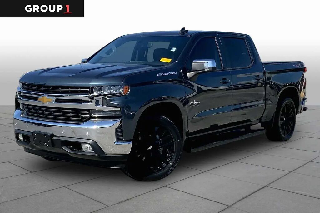 2020 Chevrolet Silverado 1500 LT — photo 1 of 12