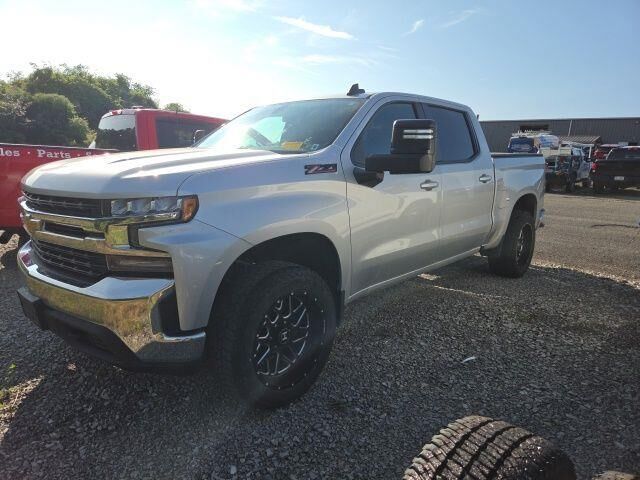 2021 Chevrolet Silverado 1500 LT — photo 1 of 5
