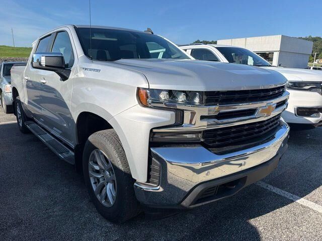 2021 Chevrolet Silverado 1500 LT — photo 1 of 11