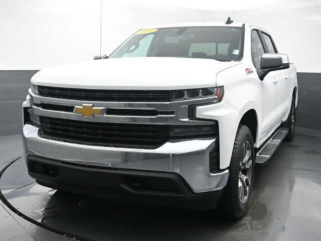 2019 Chevrolet Silverado 1500 LT — photo 1 of 13