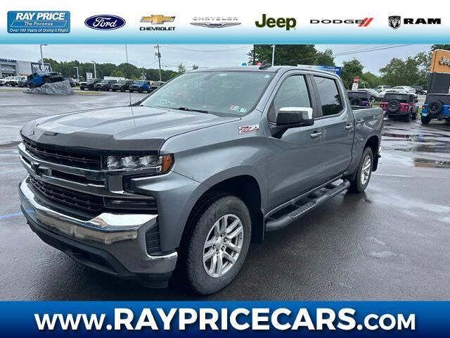 2020 Chevrolet Silverado 1500 LT — photo 1 of 13