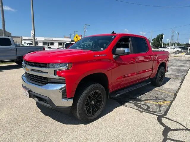 2021 Chevrolet Silverado 1500 LT — photo 1 of 13