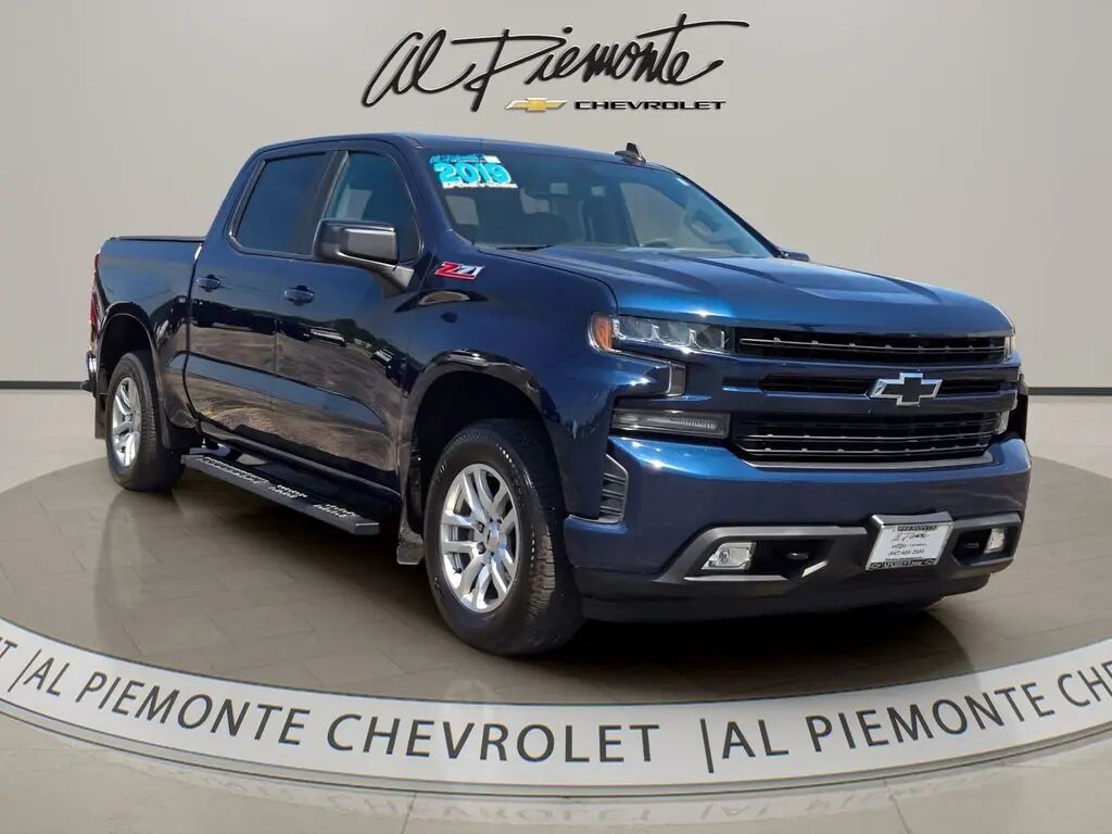 2019 Chevrolet Silverado 1500 RST — photo 1 of 9