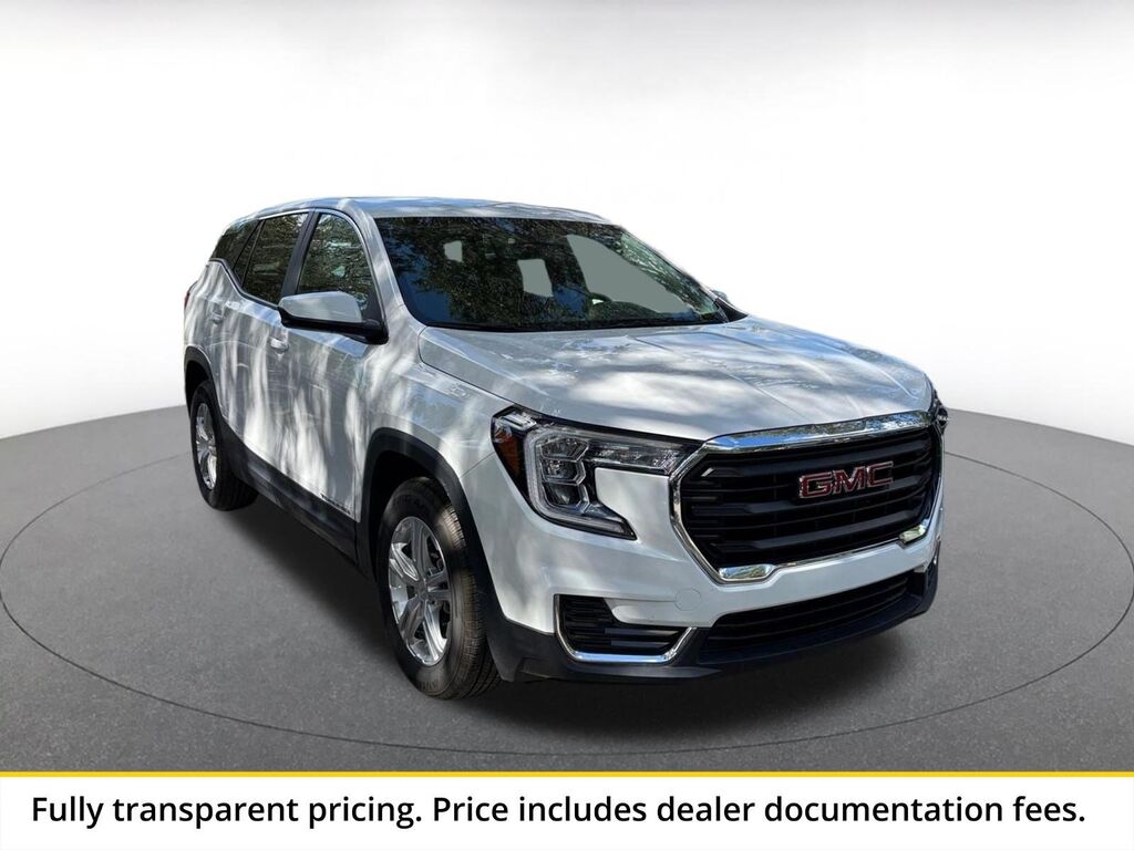 2024 GMC Terrain SLE — photo 1 of 13