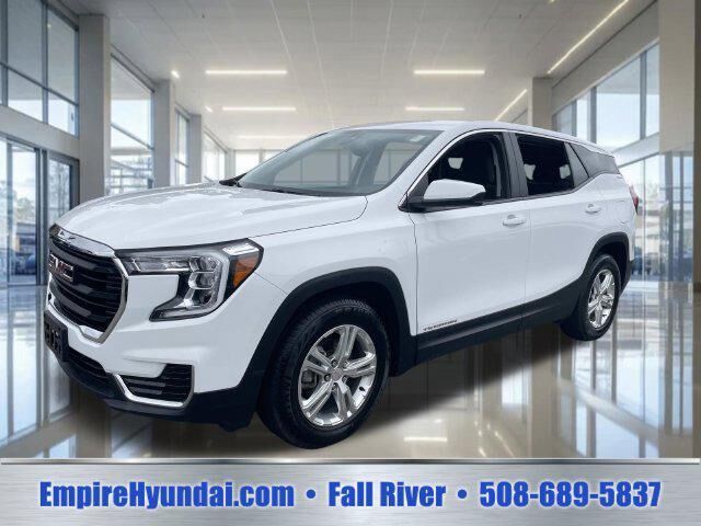 2024 GMC Terrain SLE — photo 1 of 13